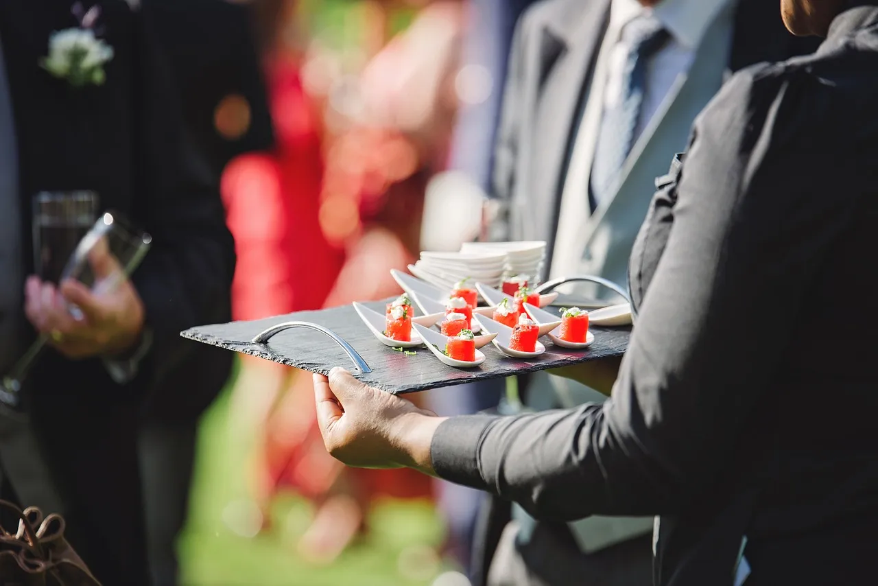 home-wedding-catering-image-4