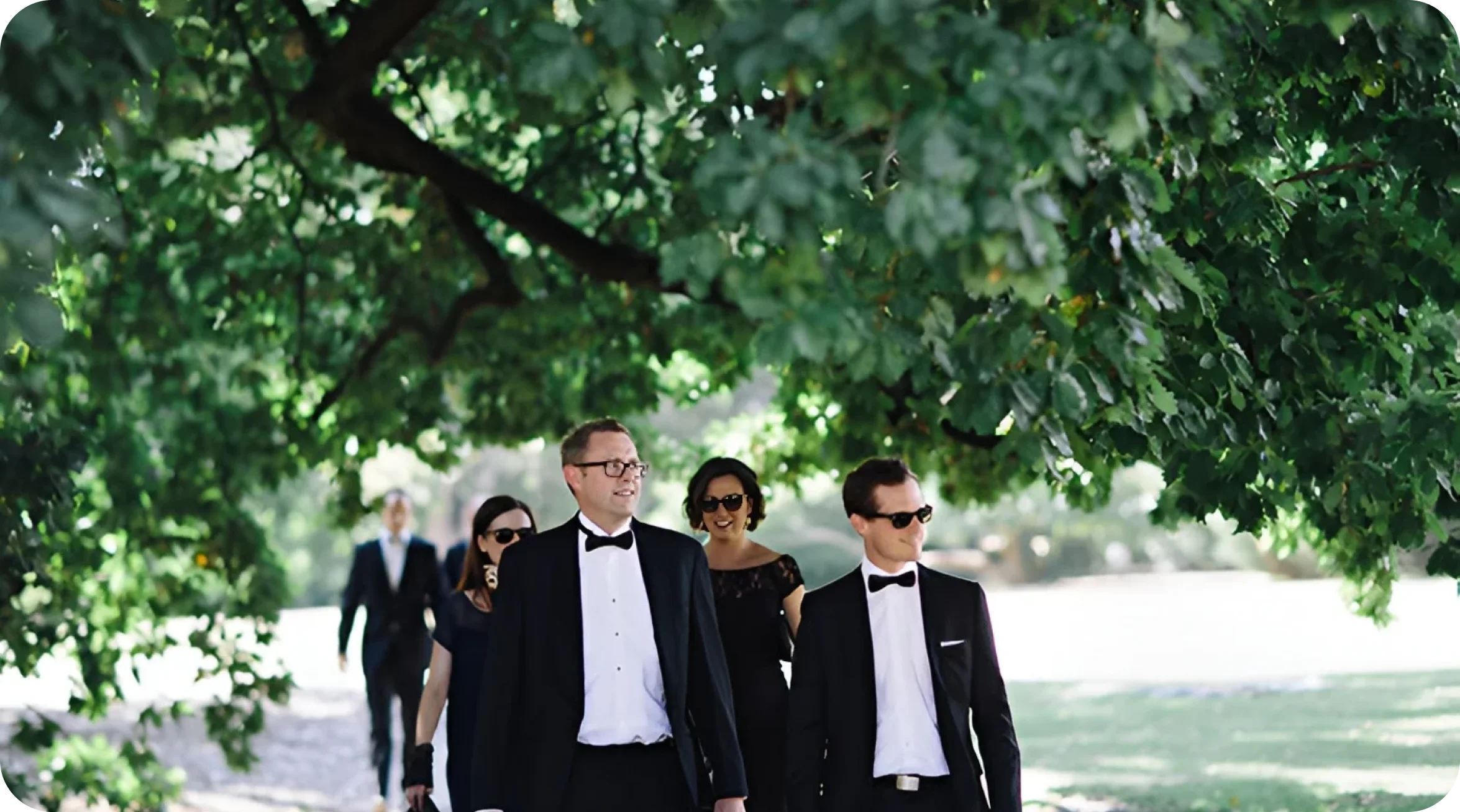 Rippon Lea Estate Victoria wedding entourage.